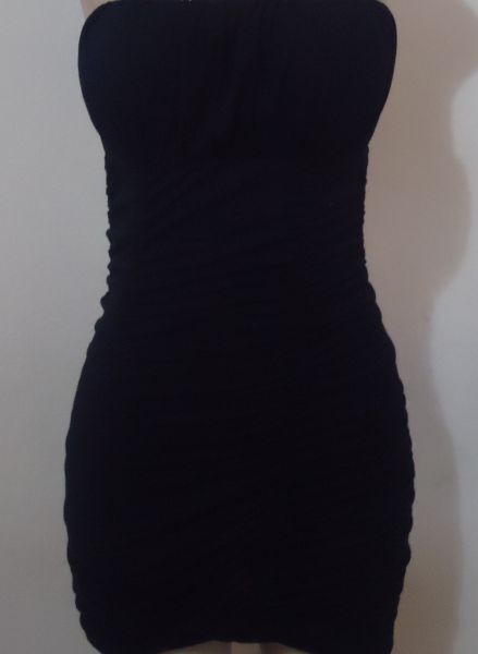 VESTIDO PRETO